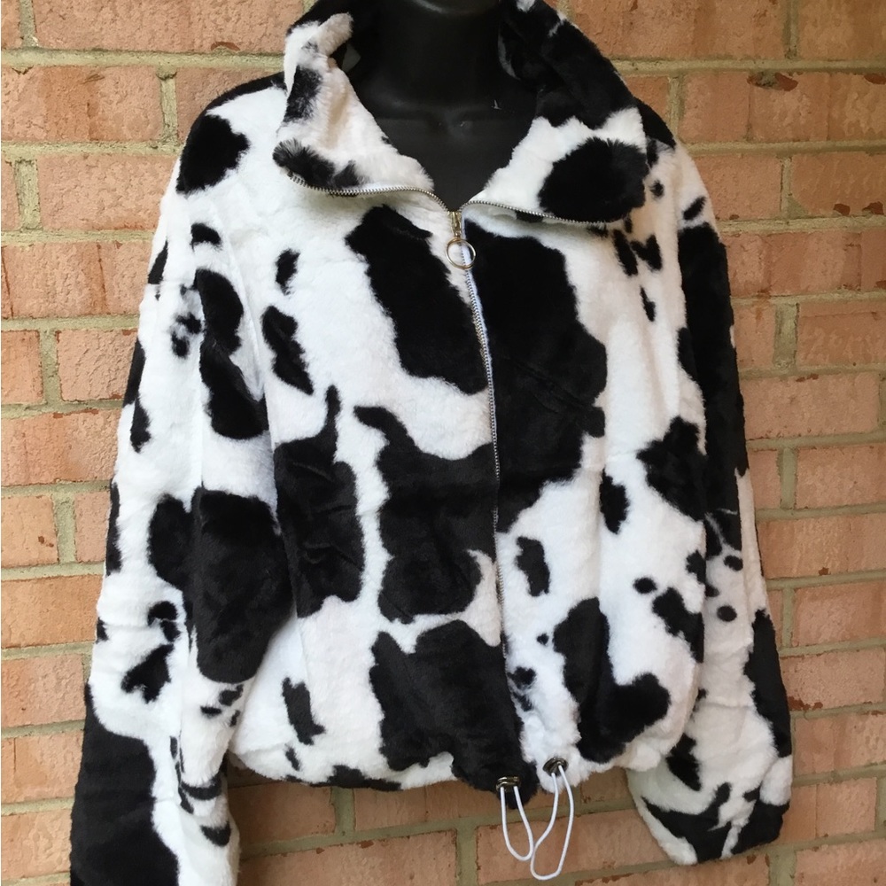Super soft cow print Sherpa with zipper